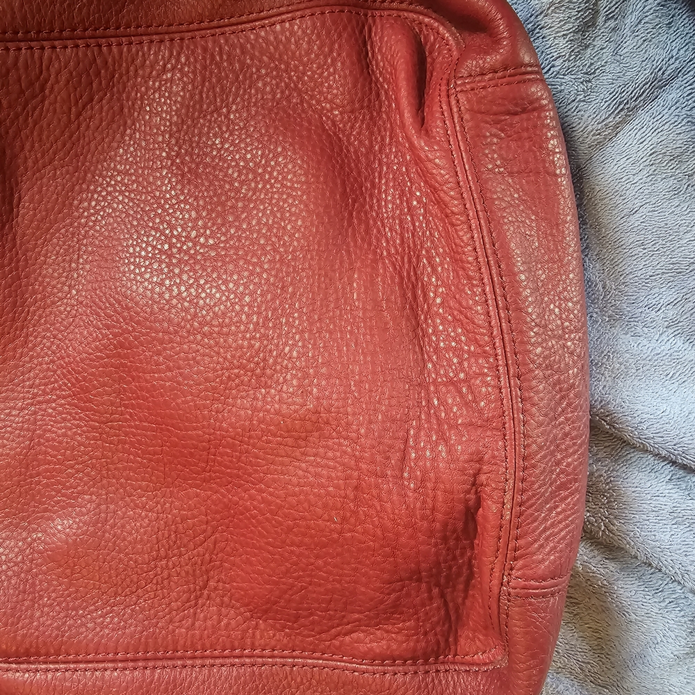 Micheal Kors Red Leather Shoulder Bag - Picture 2 of 6